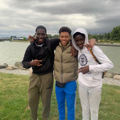 758374e7 4143 4b08 B34a Bce28731ca8b